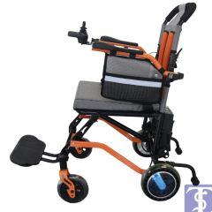 Poylin P204 Ultra Hafif Uzaktan Kumandalı Akülü Tekerlekli Sandalye